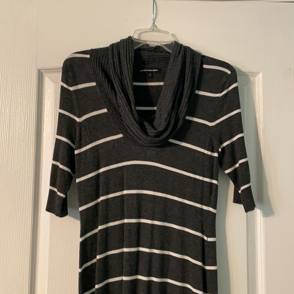 Express Striped Dress - Picture 4 of 5